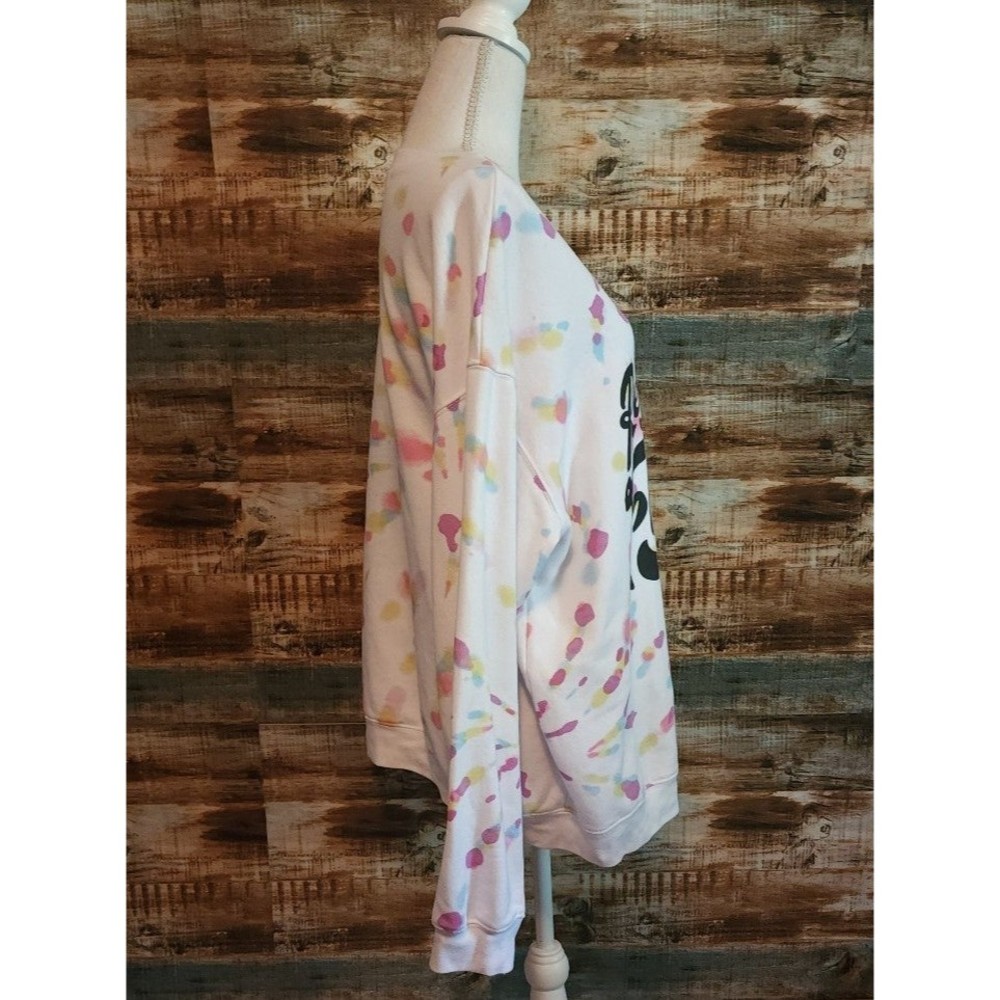 🌟 3 for $15 Deal! 🌟Wound Up sweatshirt white XXL 19 Ready for Friday - Picture 3 of 6